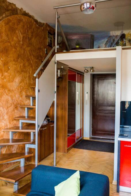 Studio In The Center -Easy Access From The Airport Kraków Zewnętrze zdjęcie